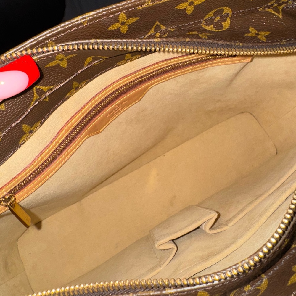 PRICE DROP!!! Louis Vuitton Monogram LUCO Tote - Picture 4 of 14